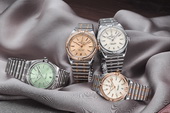В свете софитов: женская модель Breitling Chronomat