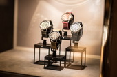 Zenith открыл выставку-продажу в Париже