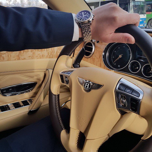 Bentley_2_новый размер.jpg